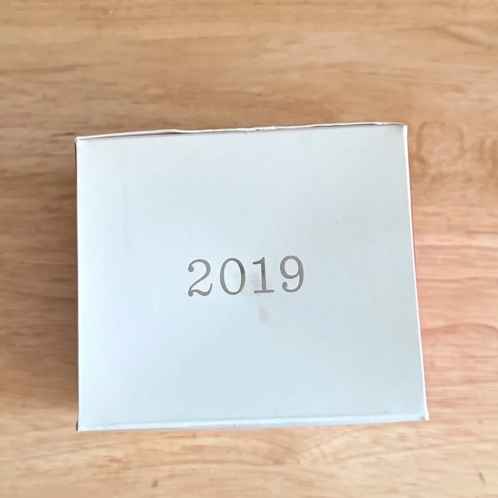 Hallmark ✨condition unused